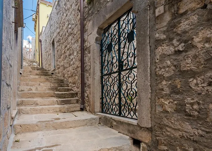 Classique 아파트 챠브타트